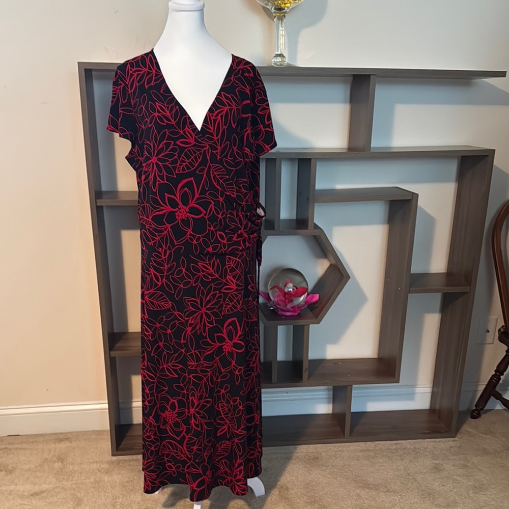 Floral V-Neck Wrap Dress - Black and Red